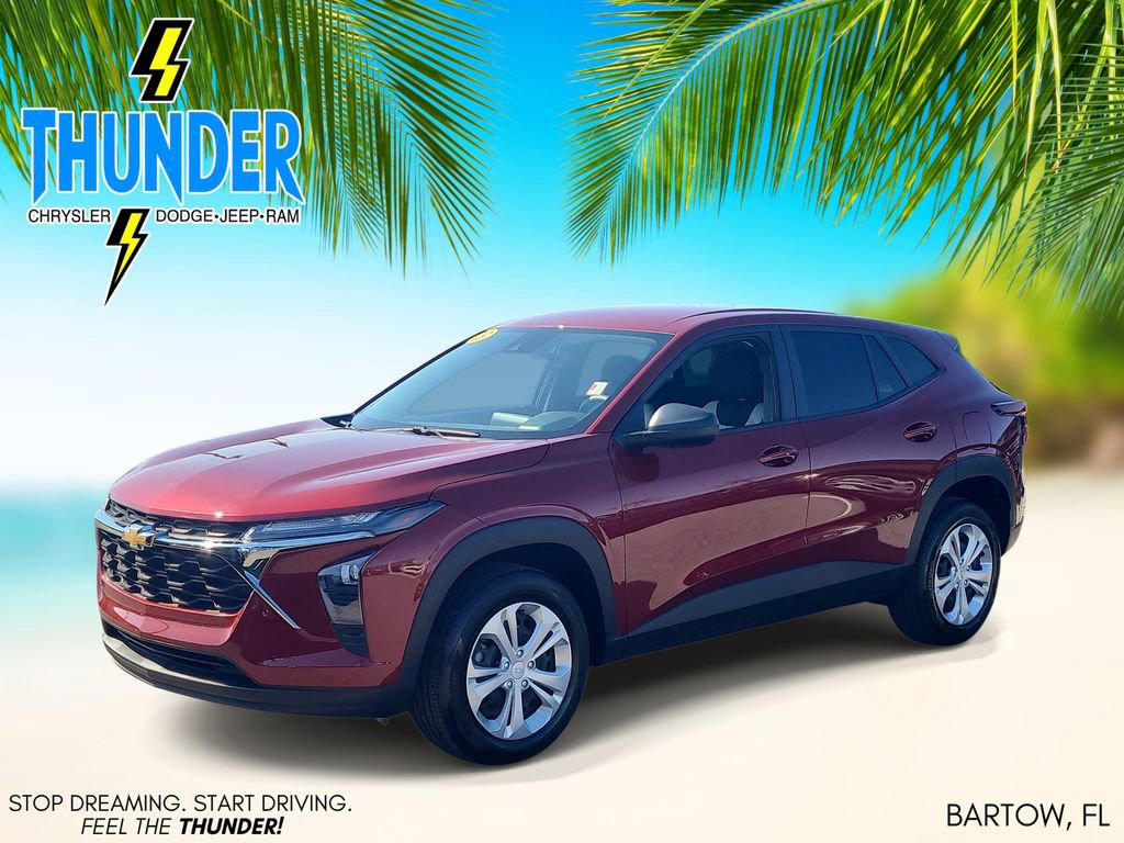Used 2025 Chevrolet Trax LS image 2