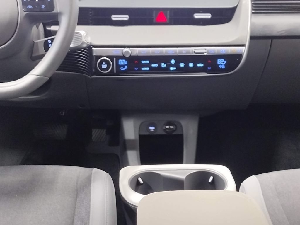 Certified 2024 Hyundai Ioniq 5 SEL AWD/4WD image 35