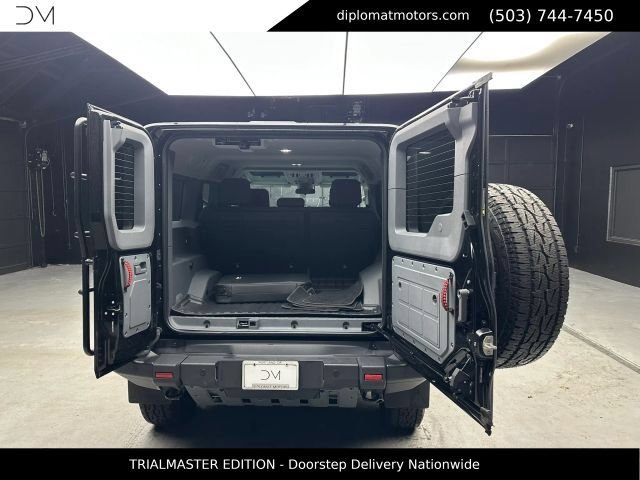 Used 2024 INEOS Grenadier Station Wagon AWD/4WD image 45