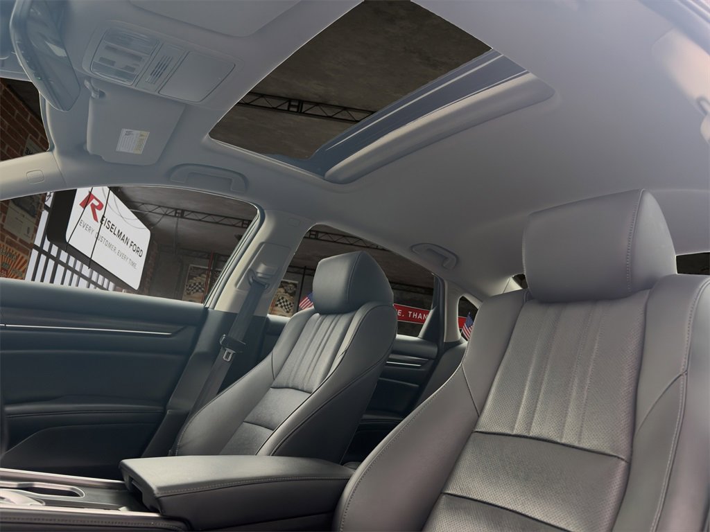 Used 2022 Honda Accord EX-L image 15