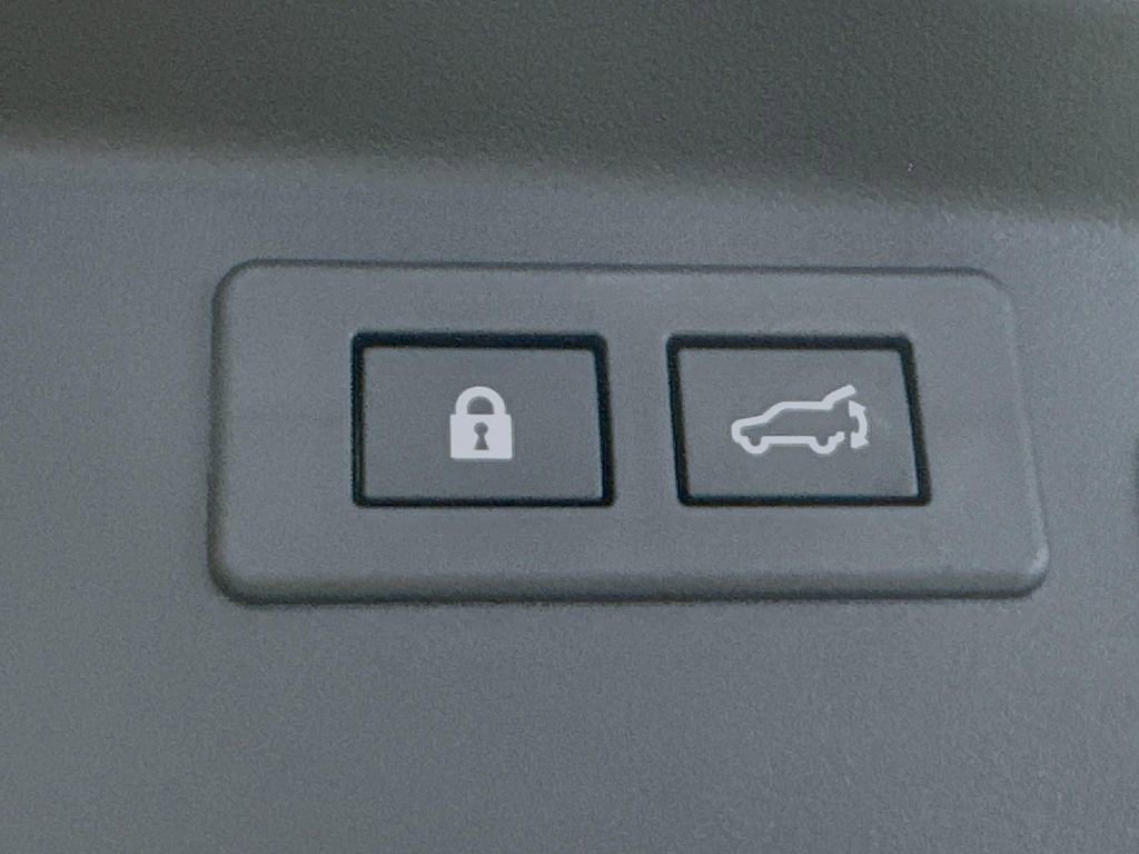 Certified 2026 Subaru Outback Premium AWD/4WD image 31