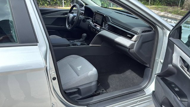 Used 2026 Toyota Camry LE FWD image 13