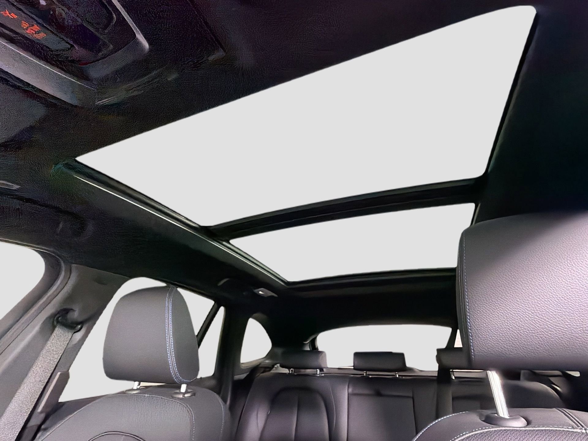 Used 2022 BMW X1 xDrive28i w/ M Sport Package image 23