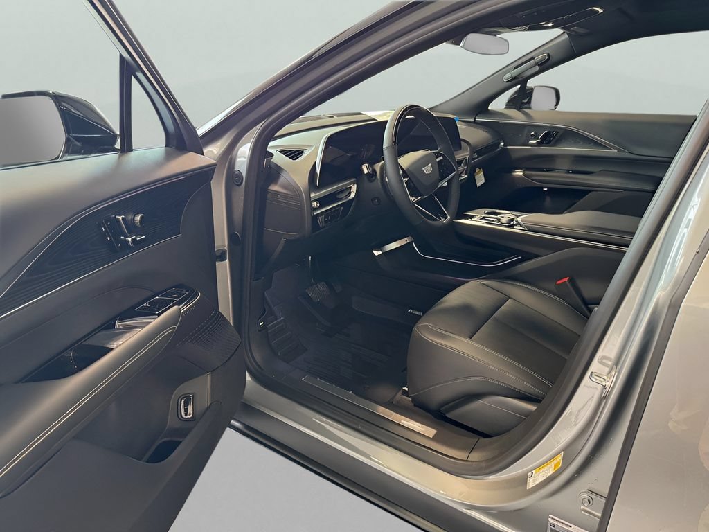New 2026 Cadillac Lyriq Sport w/ LPO, Floor Liner Package AWD/4WD image 10