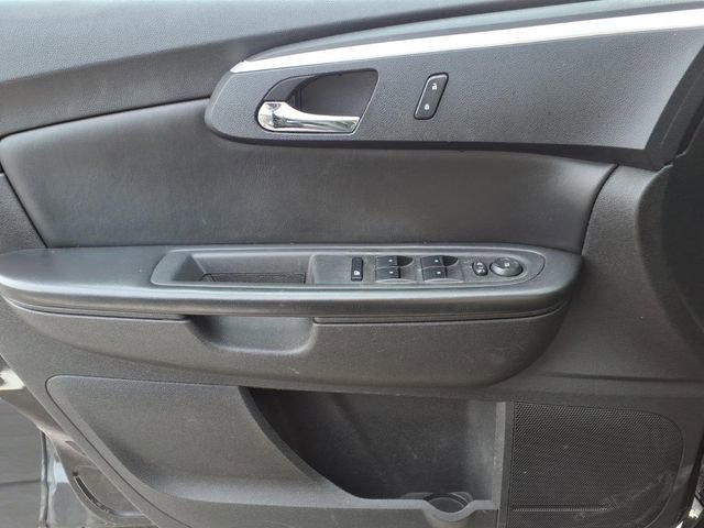 Used 2010 Chevrolet Traverse LT w/ Personal Connectivity Package FWD image 16
