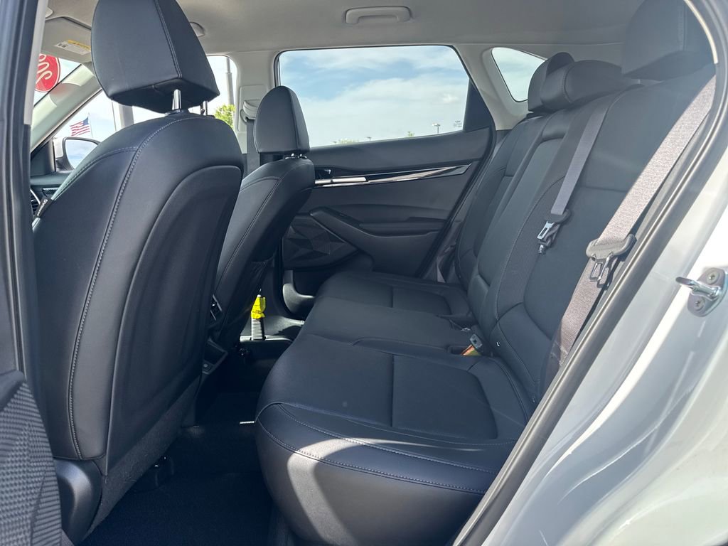 Used 2025 Kia Seltos EX image 13