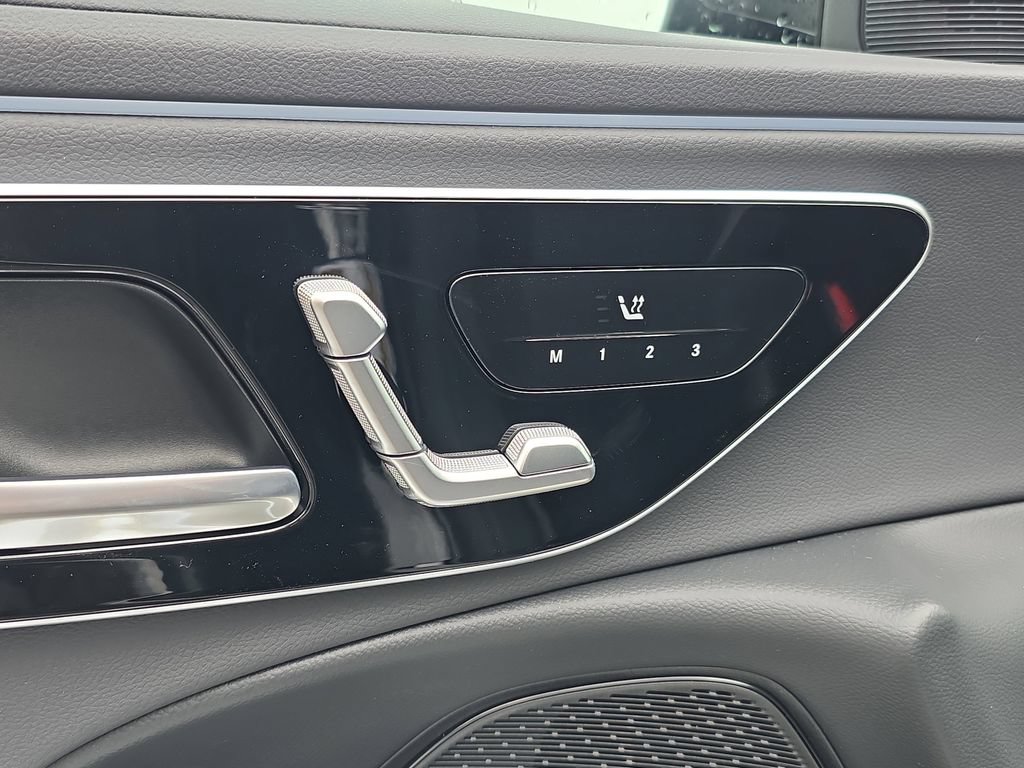 New 2026 Mercedes-Benz E 350 4MATIC Sedan image 11