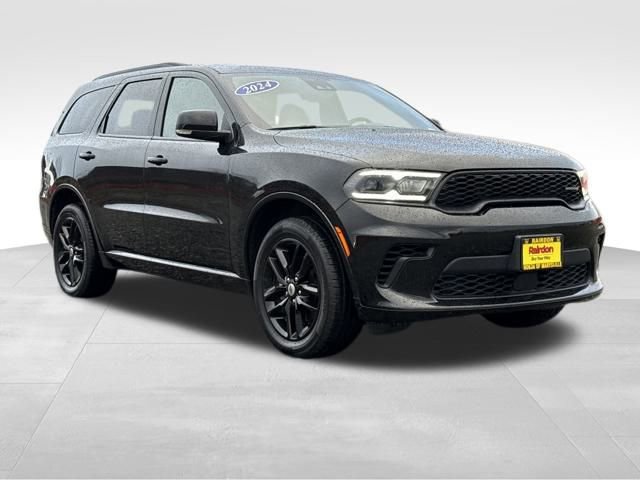 Used 2024 Dodge Durango GT image 1
