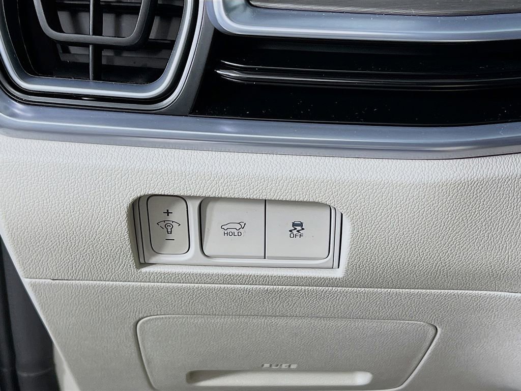 Used 2025 Kia Sorento SX AWD/4WD image 10