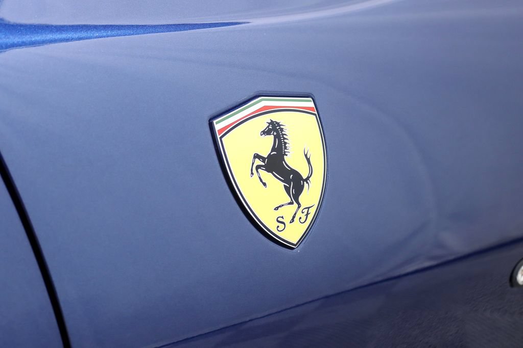 Used 2021 Ferrari 812 GTS RWD image 19