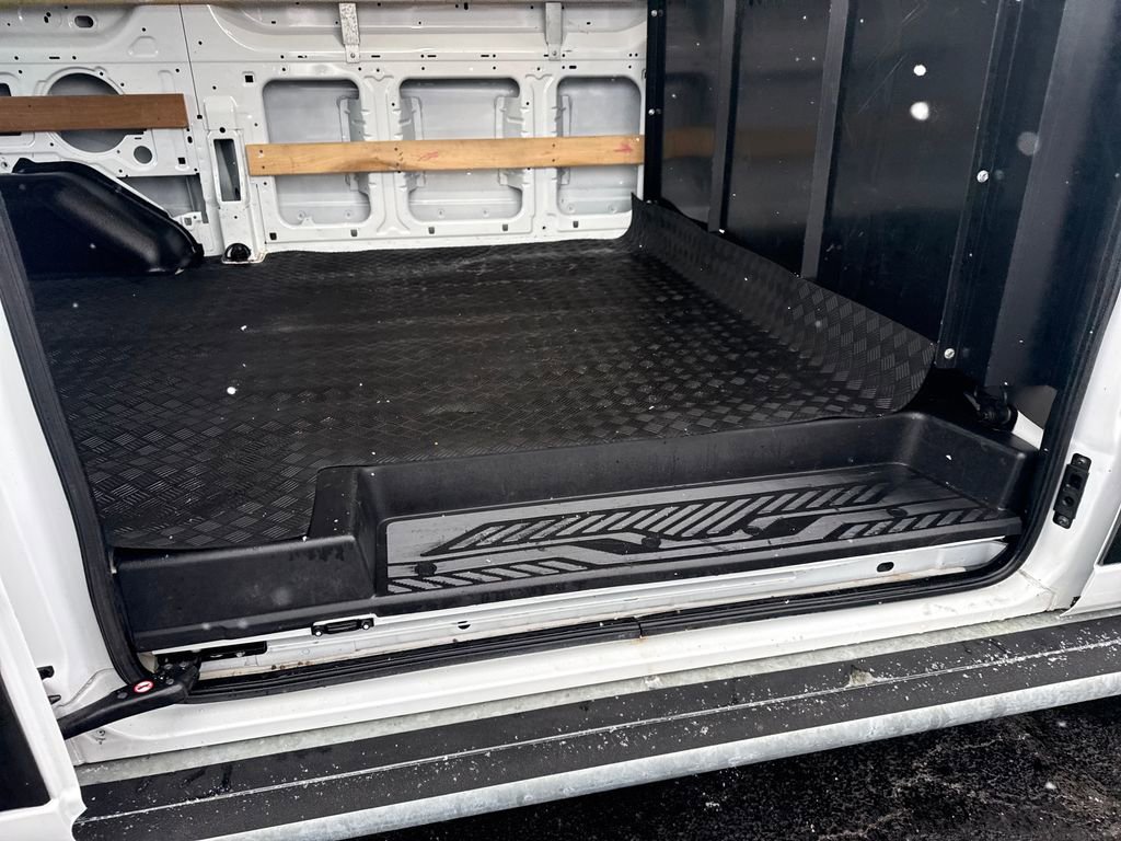 Used 2024 Ford Transit 250 Low Roof w/ Exterior Upgrade Package image 19
