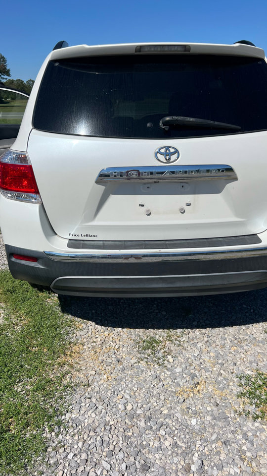 Used 2012 Toyota Highlander FWD image 6
