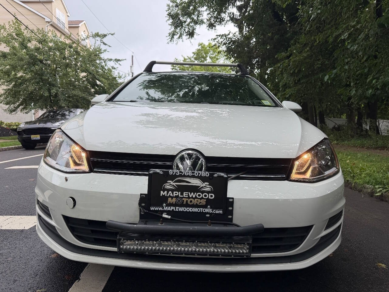 Used 2017 Volkswagen Golf Wolfsburg Edition FWD image 4