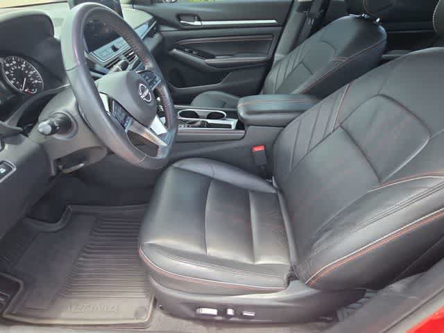 Used 2023 Nissan Altima 2.5 SR w/ SR Premium Package FWD image 16