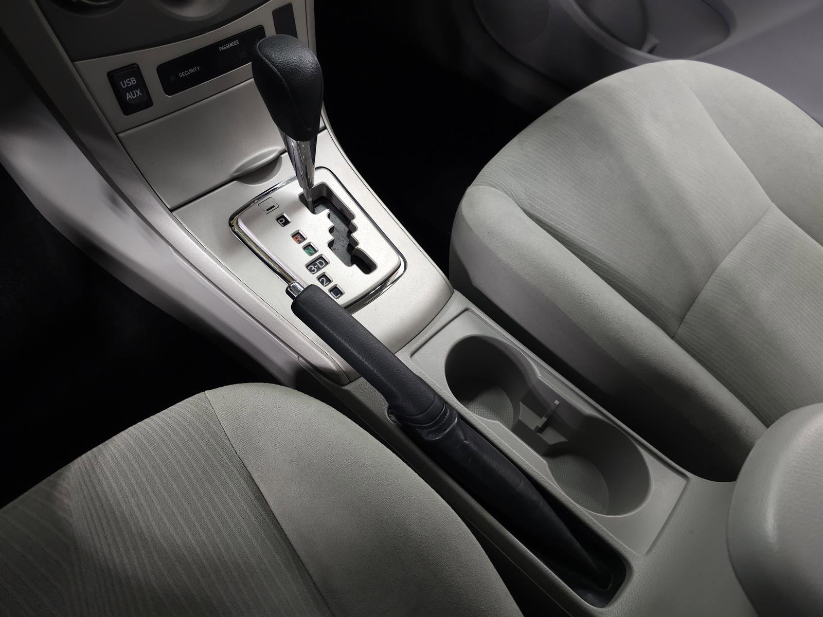 Used 2013 Toyota Corolla LE FWD image 20