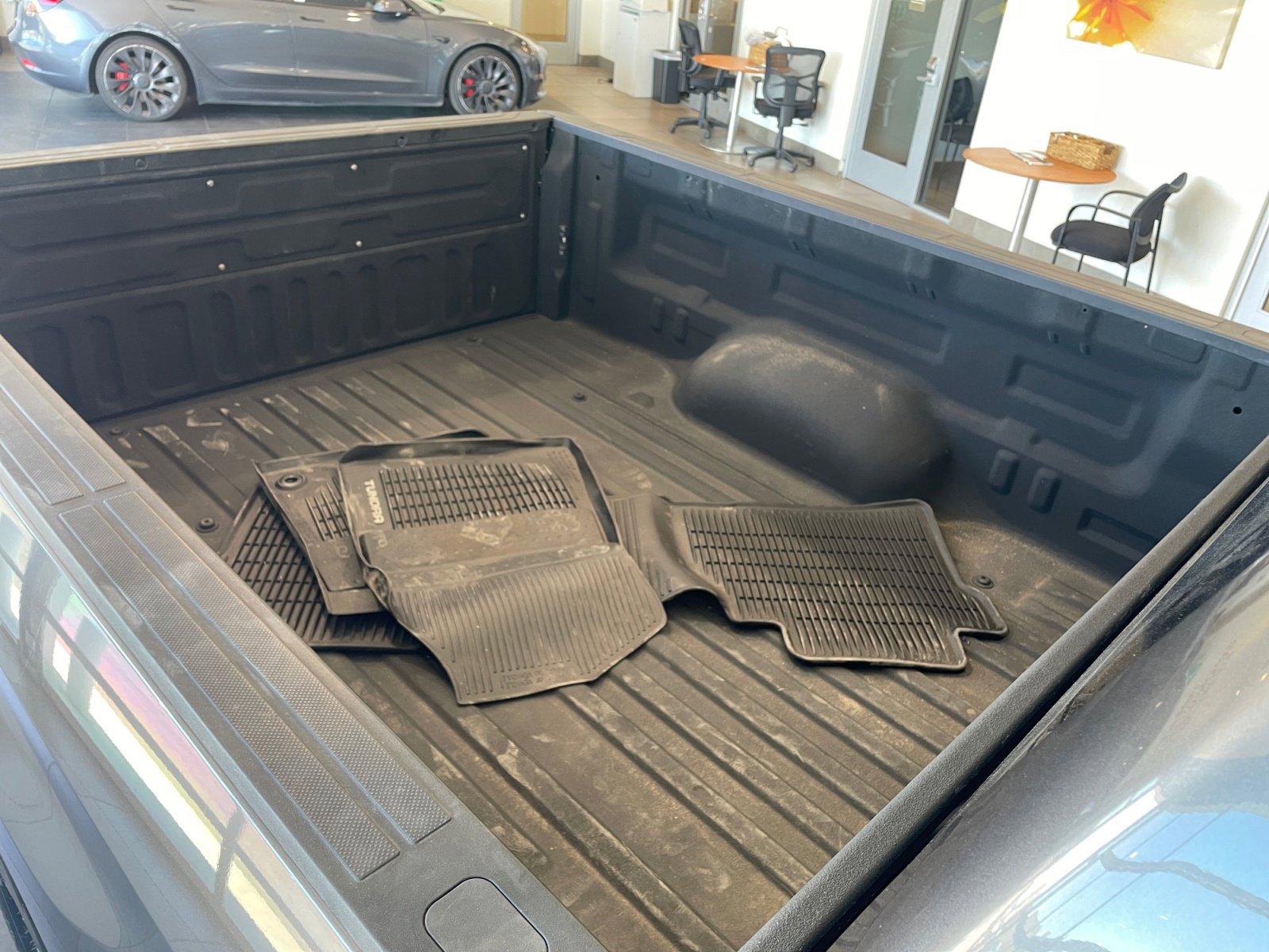 Used 2019 Toyota Tundra SR5 w/ SR5 Convenience Package image 34