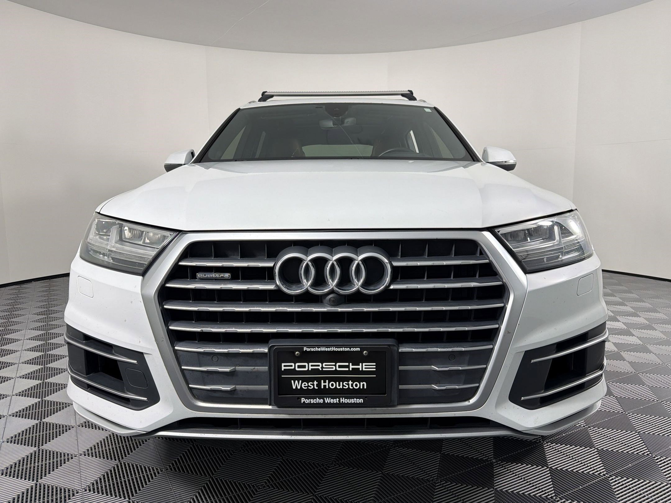 Used 2017 Audi Q7 3.0T Prestige image 13