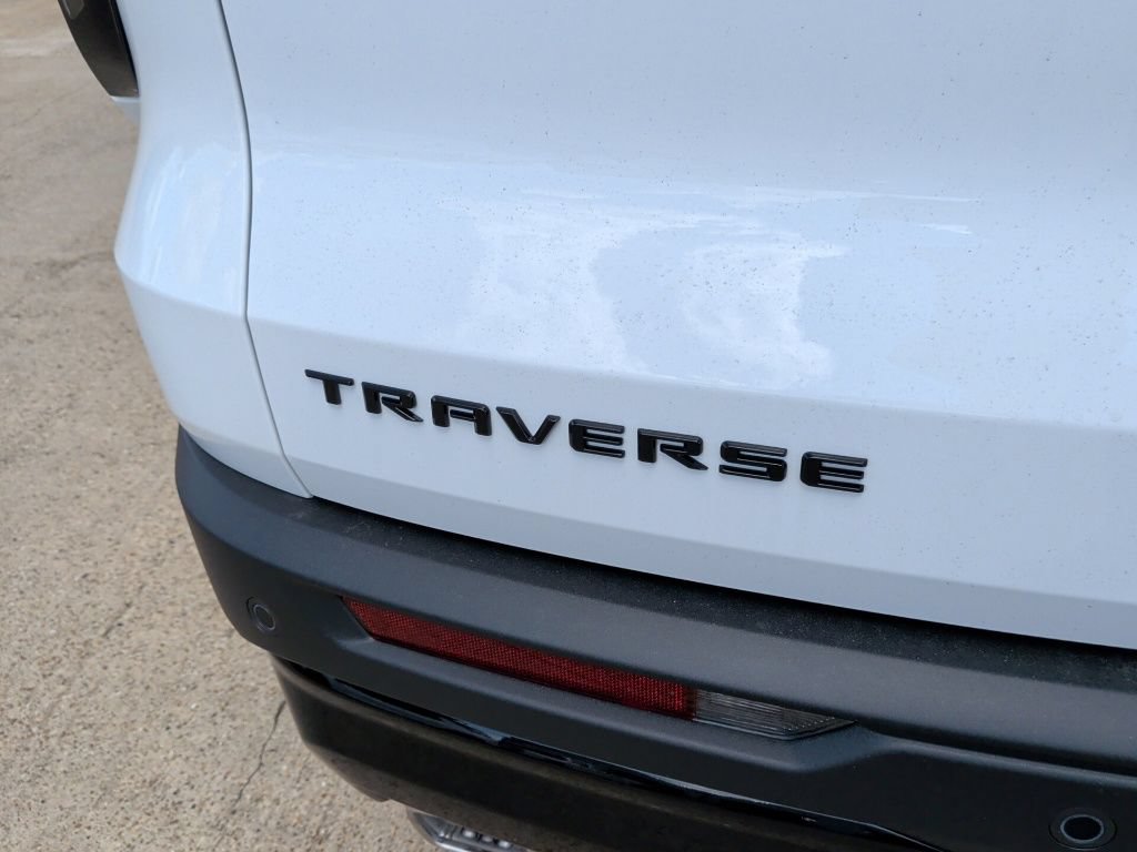 New 2027 Chevrolet Traverse LT w/ Midnight/Sport Edition FWD image 44