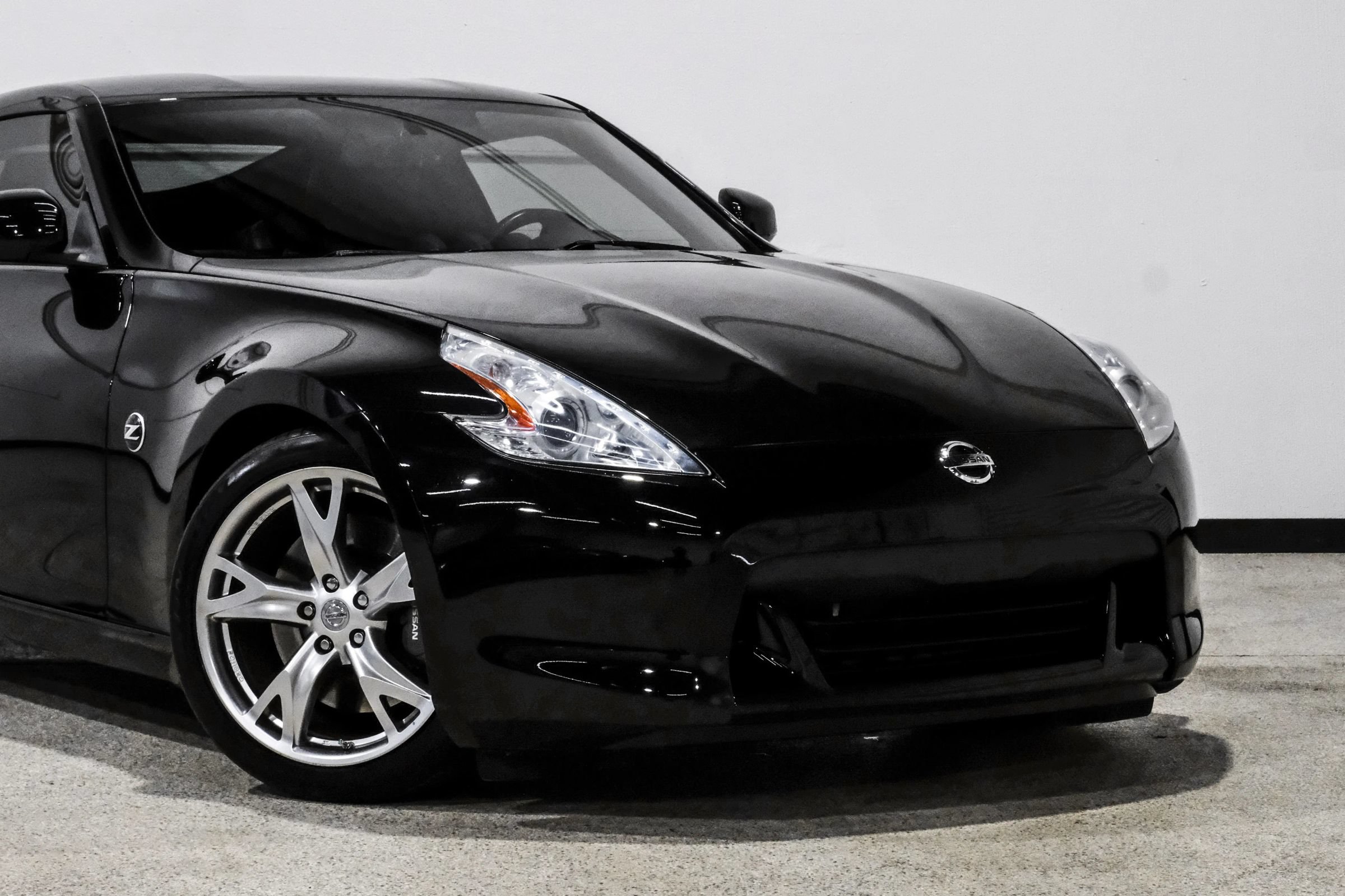 Used 2012 Nissan 370Z Touring w/ Sport Pkg RWD image 16