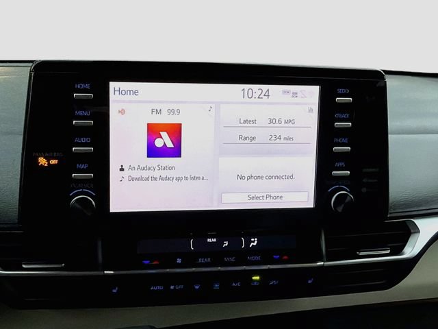 Used 2021 Toyota Sienna XLE FWD image 13