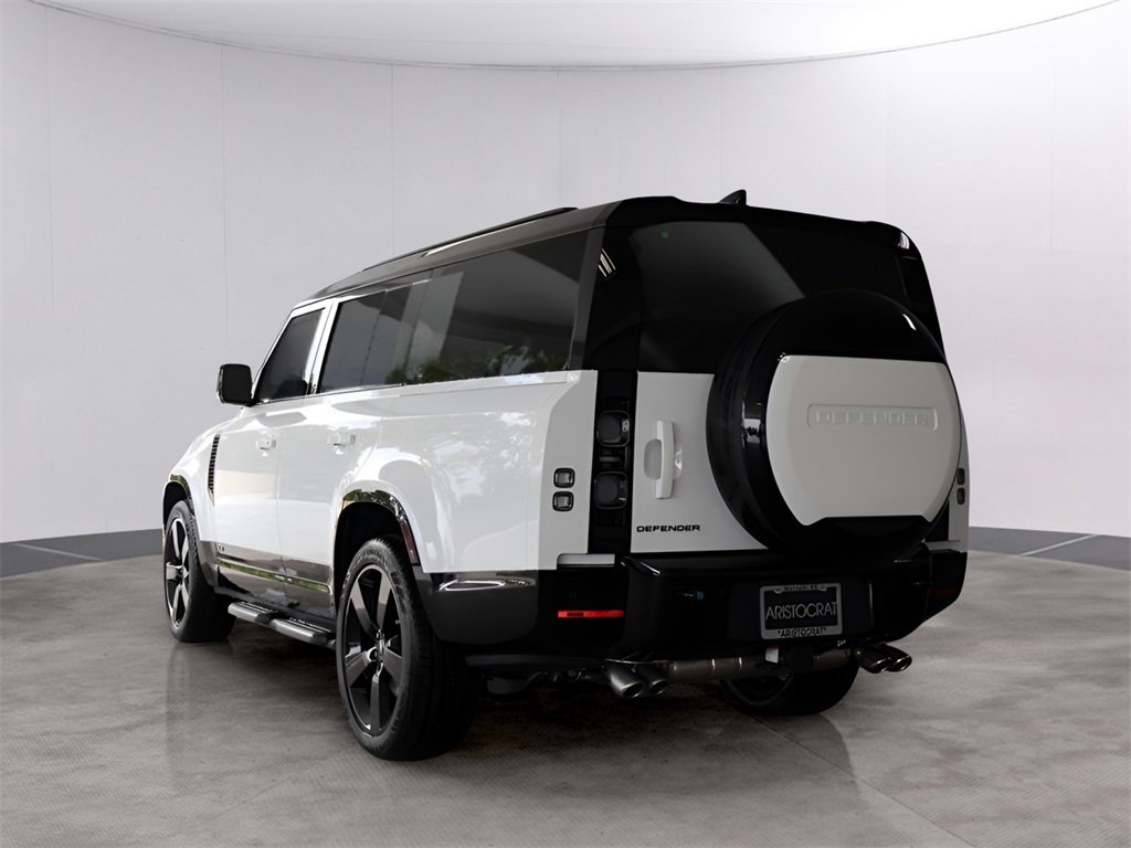 New 2025 Land Rover Defender 130 V8 image 10