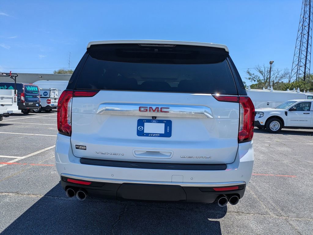 Used 2023 GMC Yukon XL Denali AWD/4WD image 5