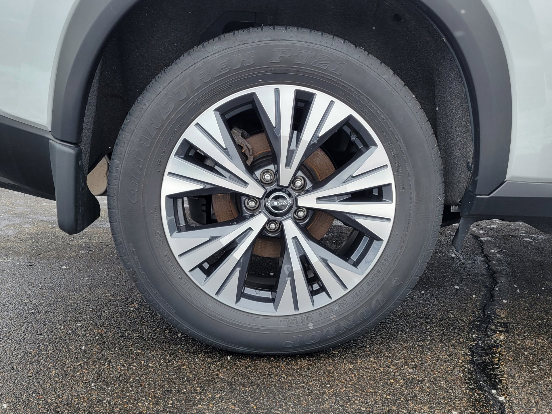 Certified 2023 Nissan Rogue SV w/ SV Premium B Package image 5