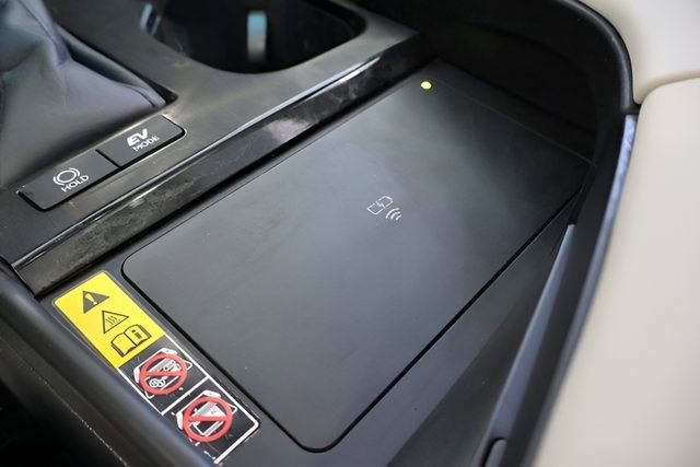 Used 2025 Lexus ES 300h w/ Premium Package image 7