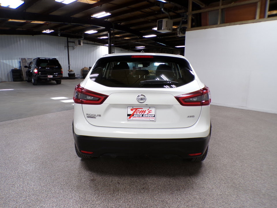 Used 2021 Nissan Rogue Sport S image 4