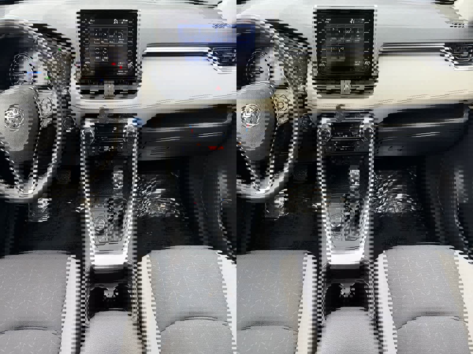 Used 2021 Toyota RAV4 XLE w/ Convenience Package AWD/4WD image 16