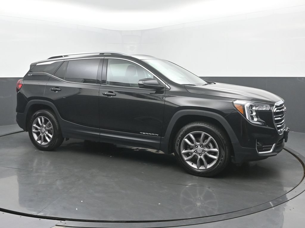 Used 2024 GMC Terrain SLT AWD/4WD image 7