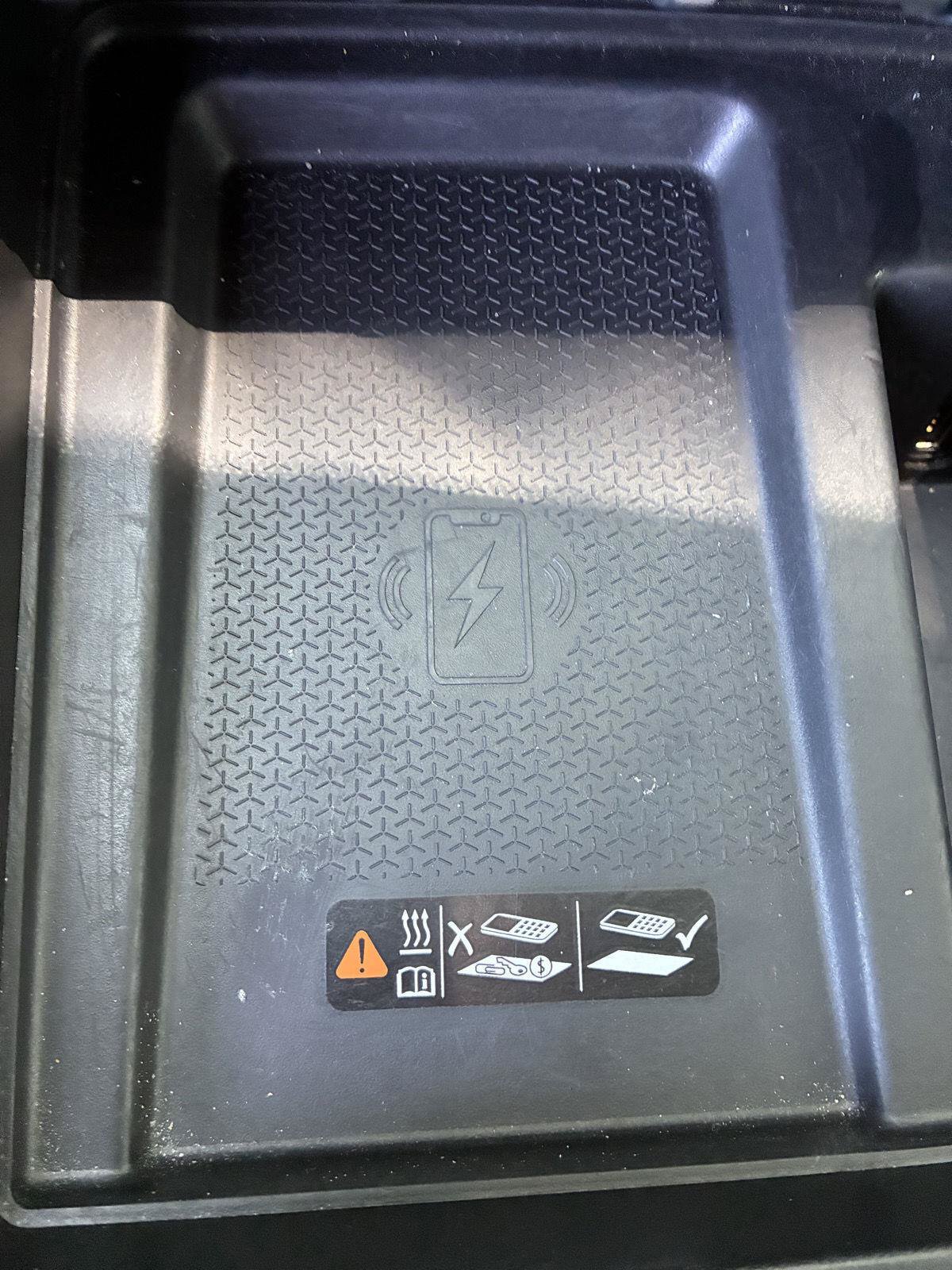 Used 2025 GMC Acadia Elevation AWD/4WD image 46