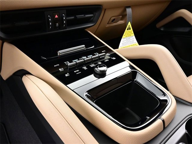 New 2026 Porsche Cayenne Coupe image 11