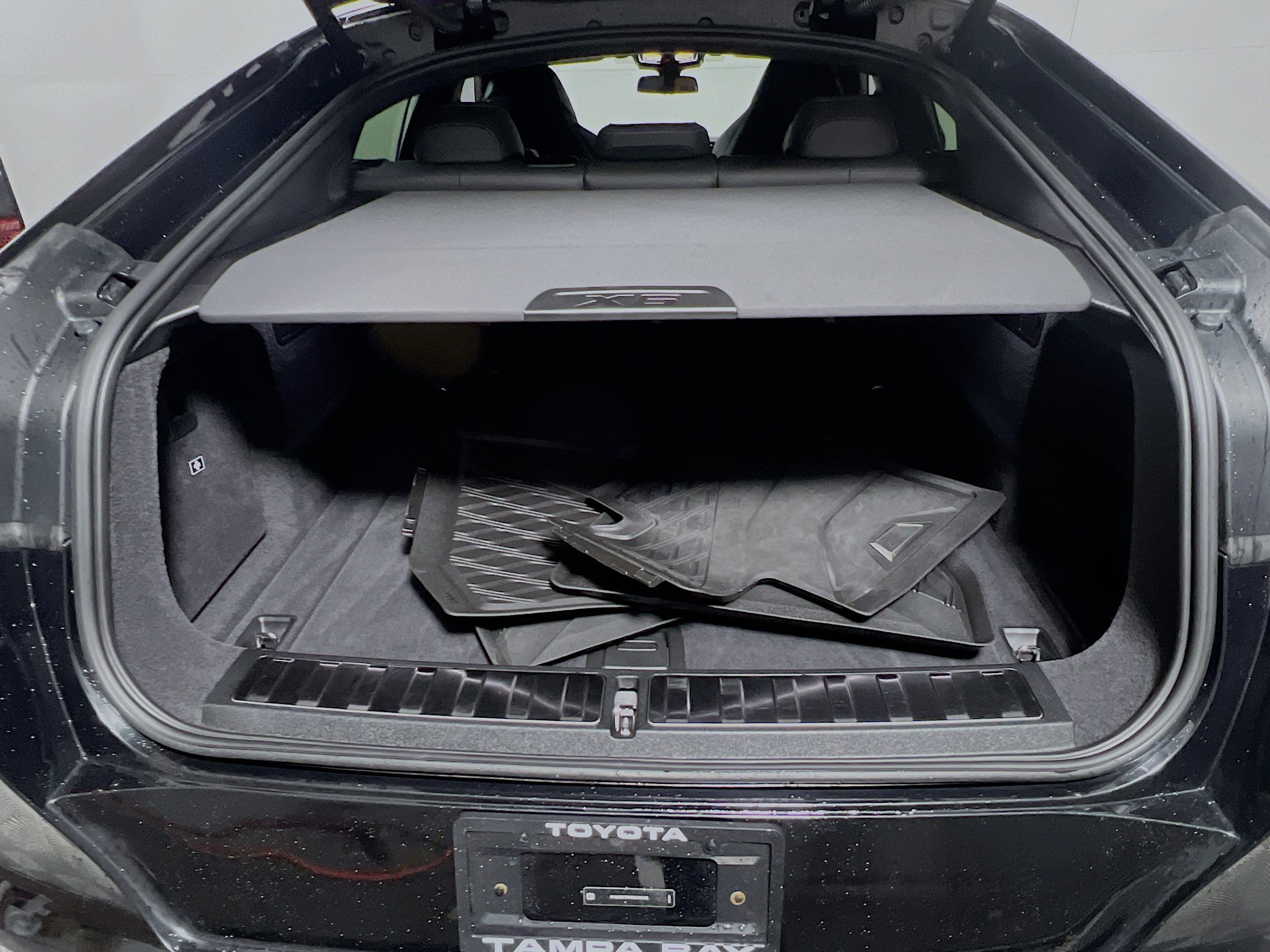 Used 2024 BMW X6 M Competition w/ Executive Package image 34