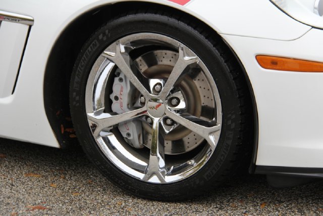 Used 2011 Chevrolet Corvette Grand Sport w/ Preferred Equipment Group RWD image 13