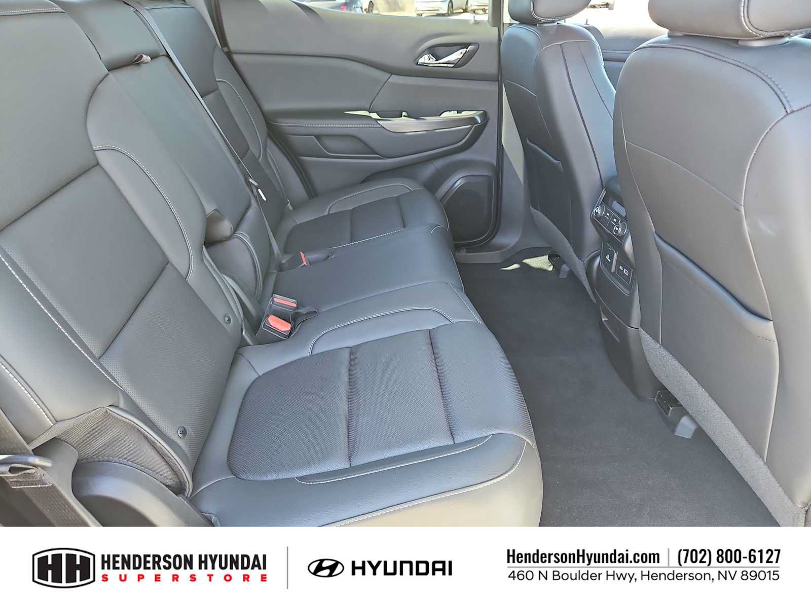 Used 2023 GMC Acadia SLT FWD image 21