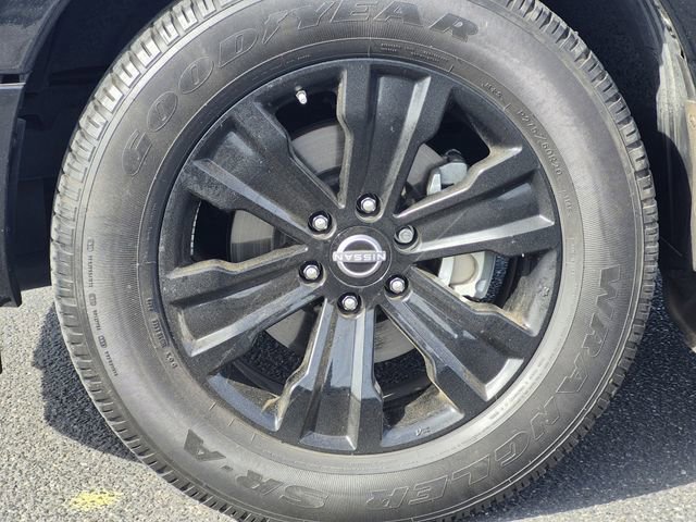Used 2024 Nissan Titan SV w/ SV Convenience Package RWD image 7