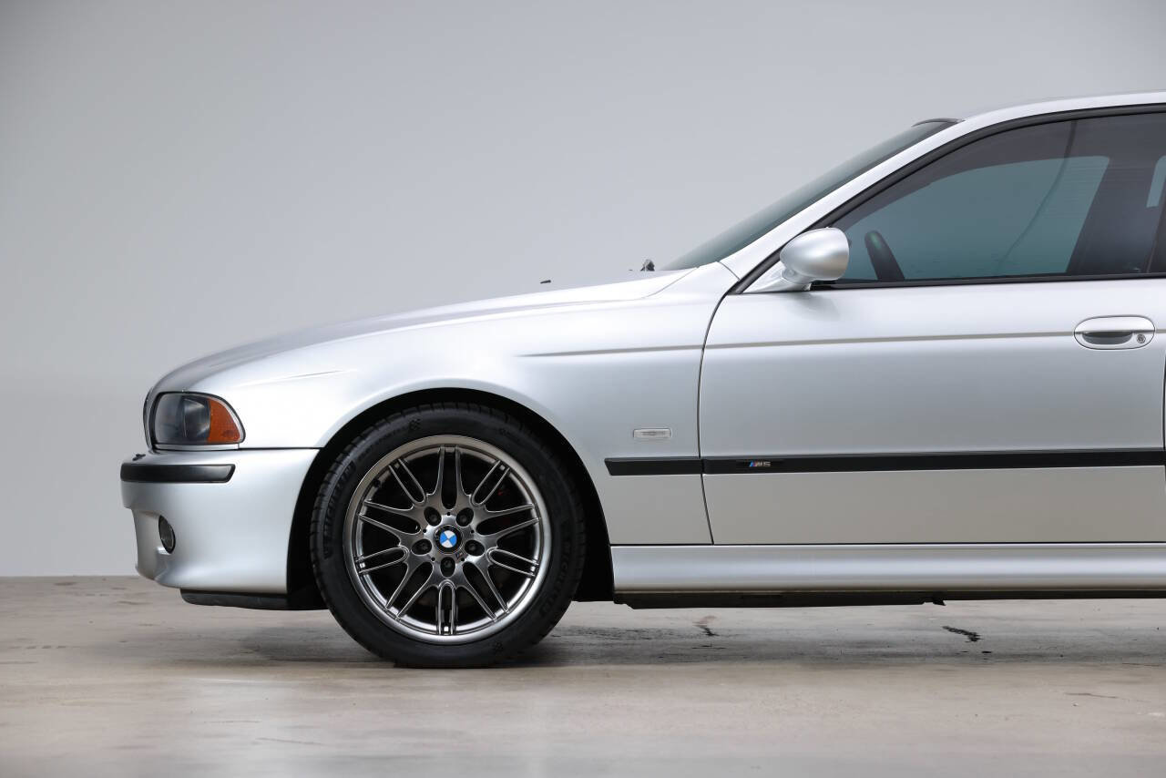Used 2003 BMW M5 image 25