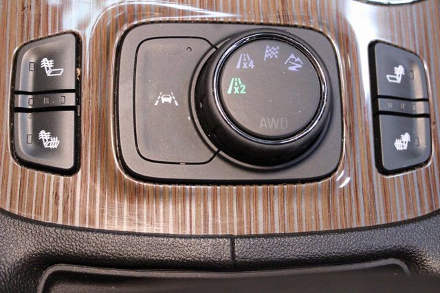 Used 2023 GMC Acadia SLE w/ LPO, Floor Liner Package AWD/4WD image 29
