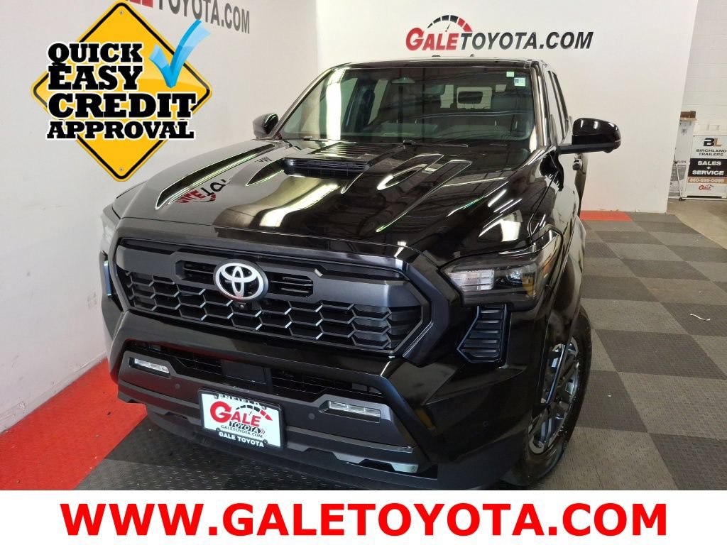 Used 2024 Toyota Tacoma TRD Sport w/ TRD Sport Premium Package AWD/4WD image 3