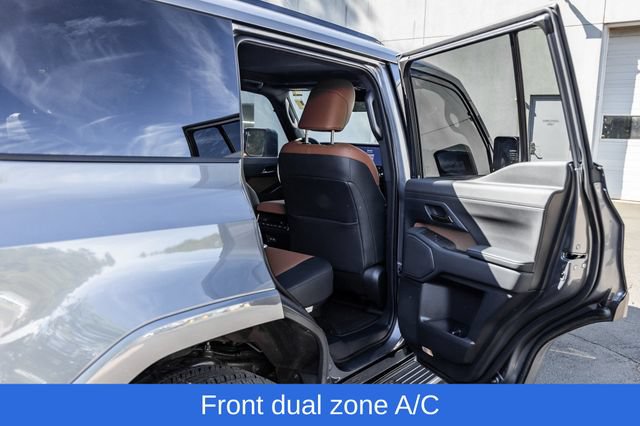 Used 2026 Lexus GX 550 w/ Accessory Package (2T) AWD/4WD image 21