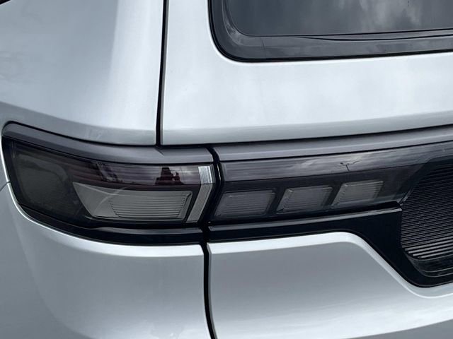 New 2026 Jeep Grand Wagoneer Summit w/ Premium Group III image 10