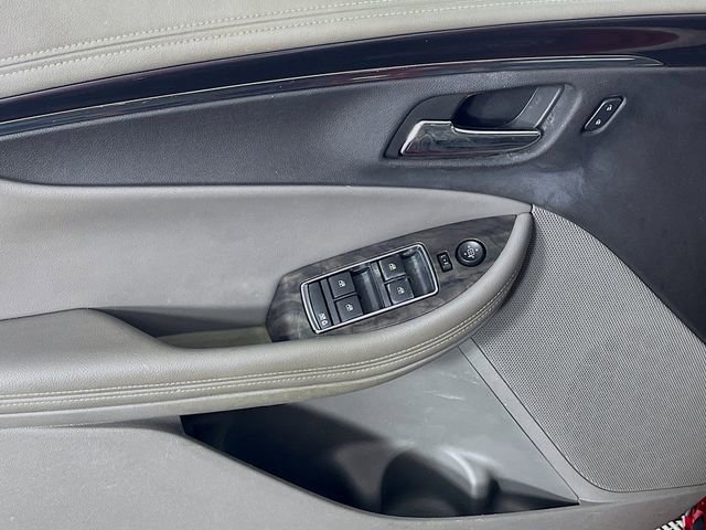Used 2014 Chevrolet Impala LTZ FWD image 19