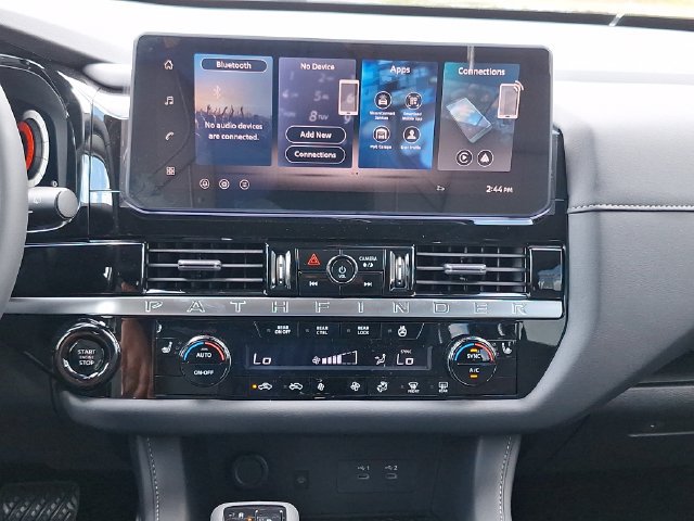New 2026 Nissan Pathfinder SL w/ SL Premium Package FWD image 18