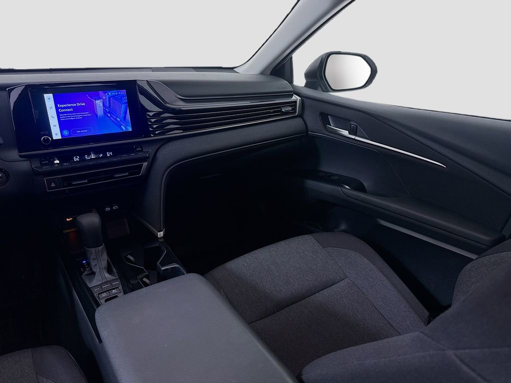 Used 2025 Toyota Camry LE AWD/4WD image 22