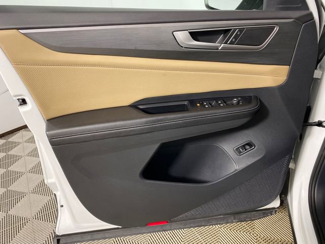 Used 2024 Volkswagen Atlas Cross Sport SE image 12