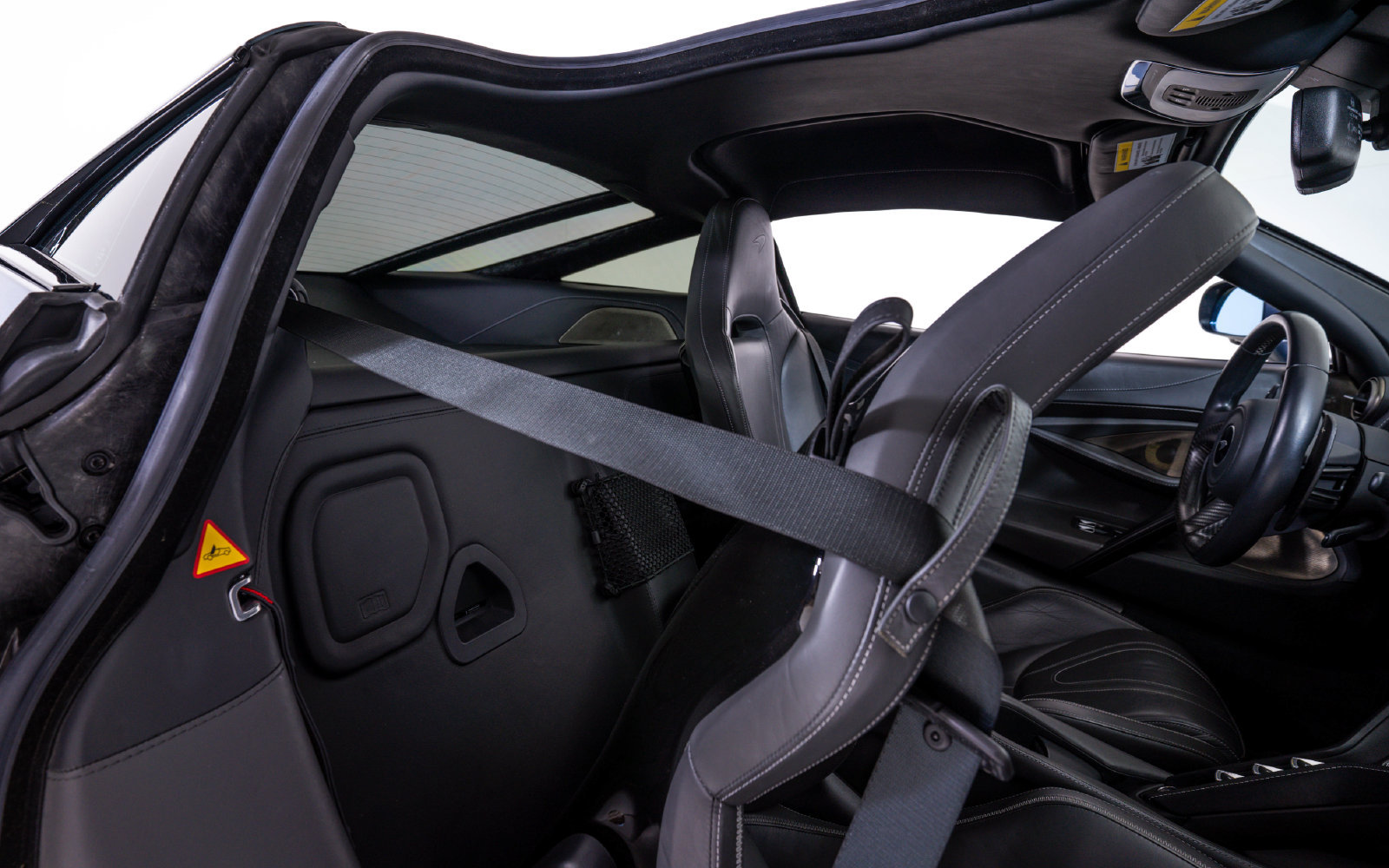 Used 2019 McLaren 720S RWD image 25