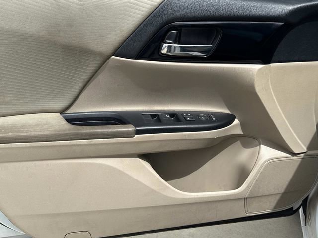 Used 2017 Honda Accord LX image 24