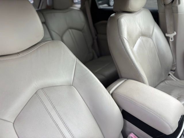 Used 2010 Cadillac SRX Performance FWD image 15