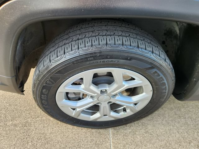 Used 2024 Jeep Compass Sport AWD/4WD image 8